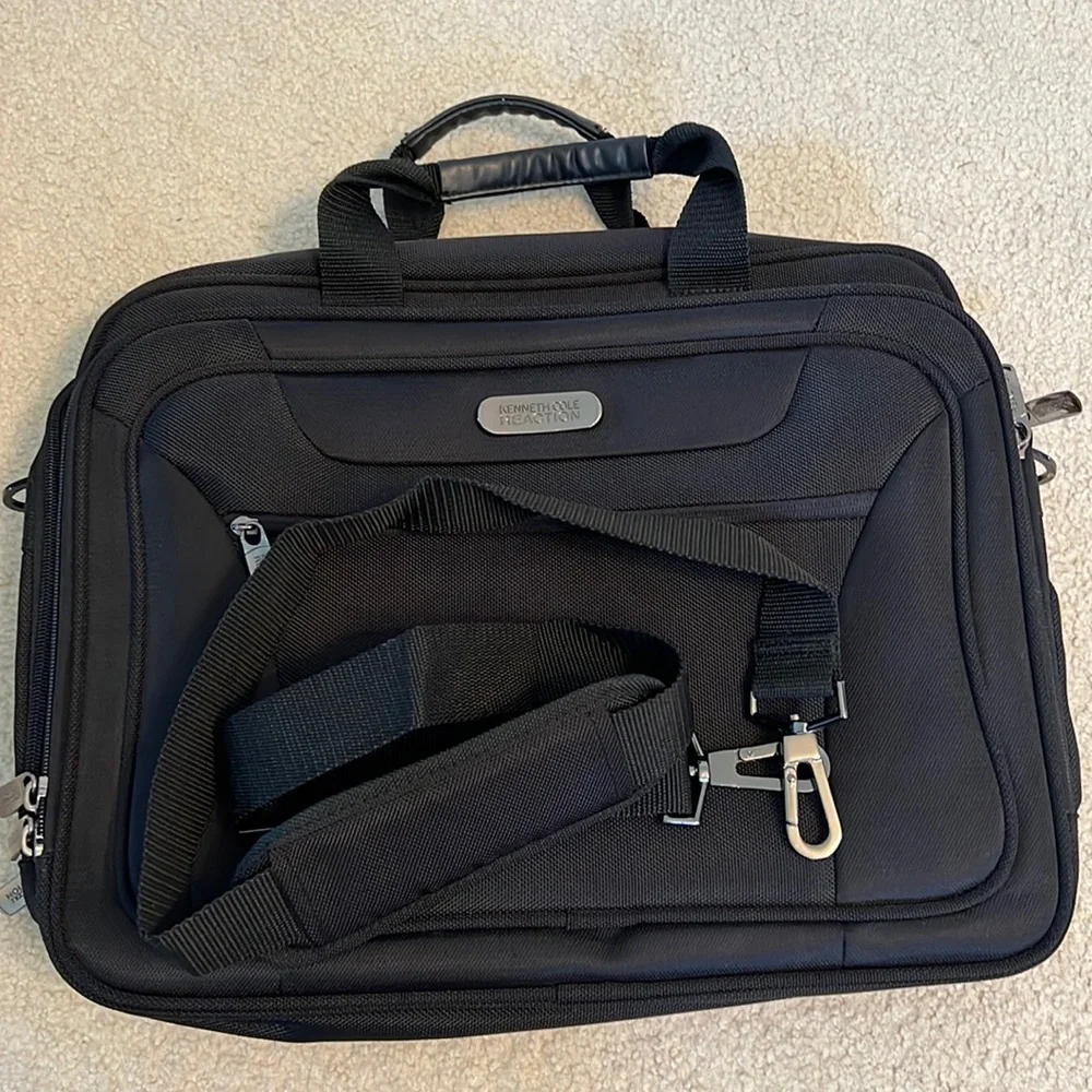 KENNETH COLE REACTION BLACK computer bag CASE MINT CONDITION